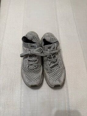 Breathable Mesh Athletic Trainers